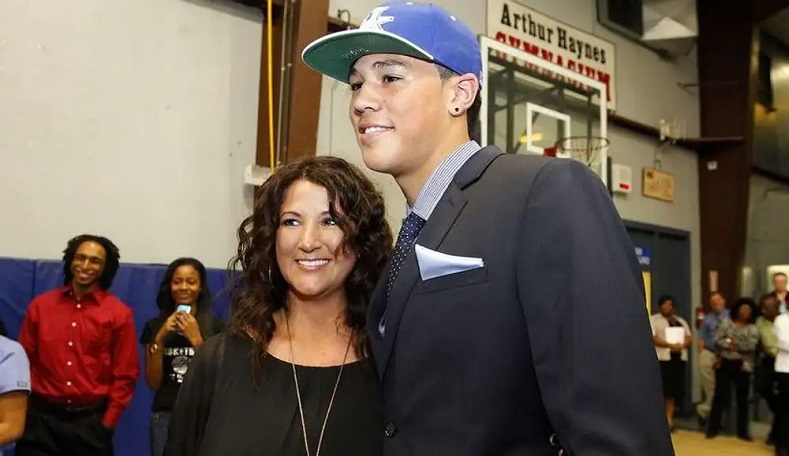 Devin Booker Parents: Father Melvin Booker And Mother Veronica Gutierrez Ethnicity And Age